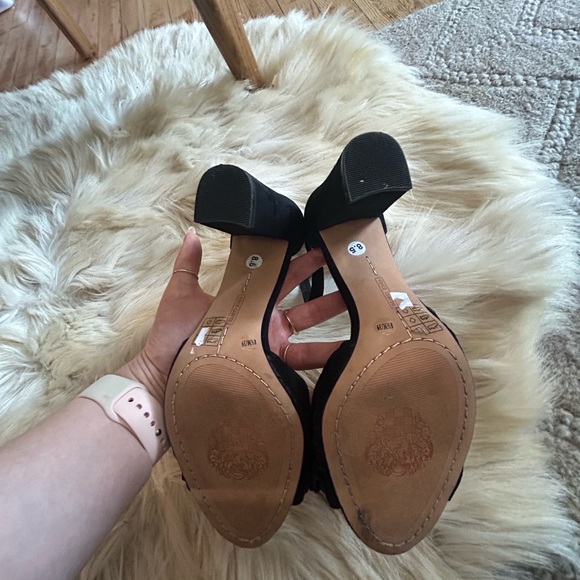 Vince Camuto 3” Bow Block Heel Sandal - Picture 3 of 5